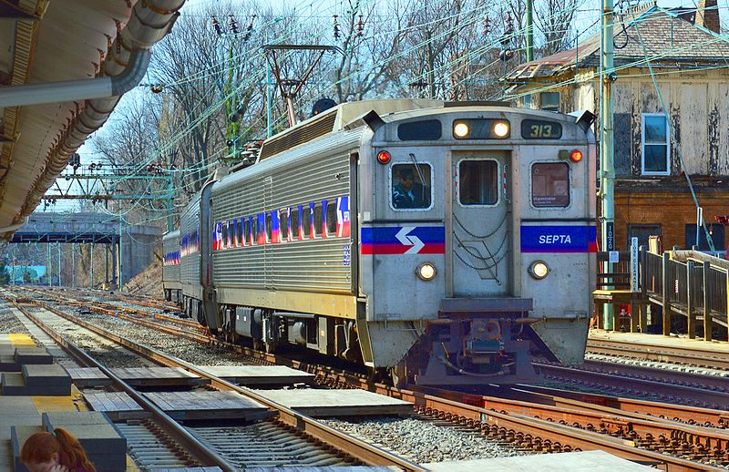 File:SEPTA GE Silverliner IV SPAX313.jpg