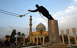 SaddamStandbeeld.jpg