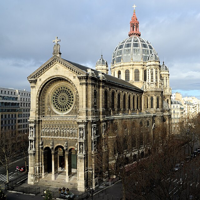 كنيسة القديس أوغسطين في باريس أوائل سنة 2011م