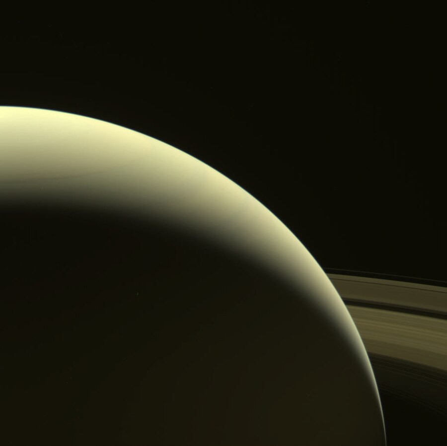 Ватмен. Последние снимки Кассини. Сатурн Кассини последнее фото.