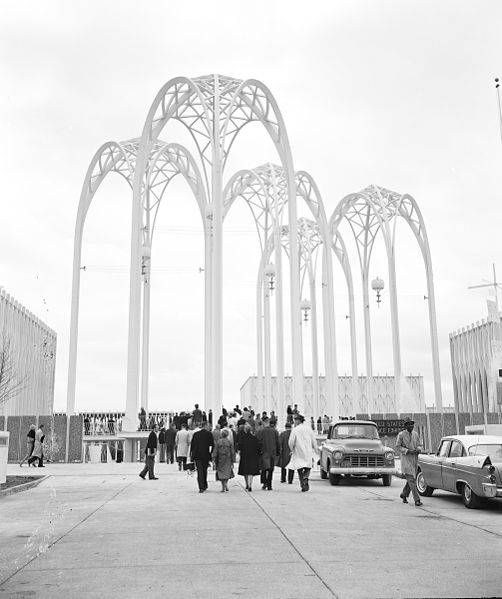 File:Science pavilion at Century 21 Exposition, 1962.jpg