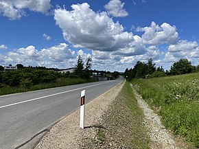 Региональная дорога 4731, проходящая через деревню Селёвишки