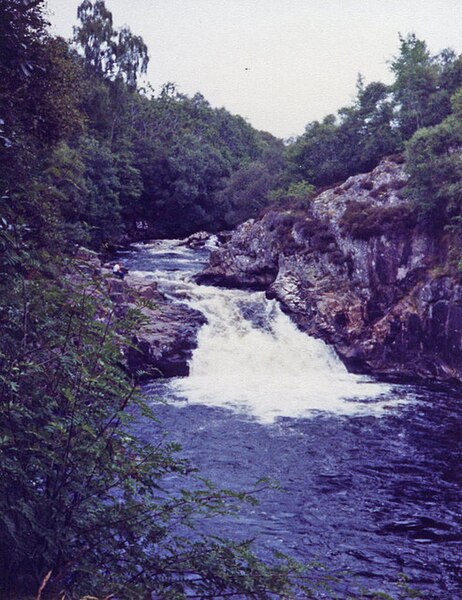 File:Shin Falls - geograph.org.uk - 1269413.jpg