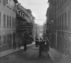 Smålandsgatan från Malmskillnadsgatan mot öst år 1896; denna del finns ej längre.