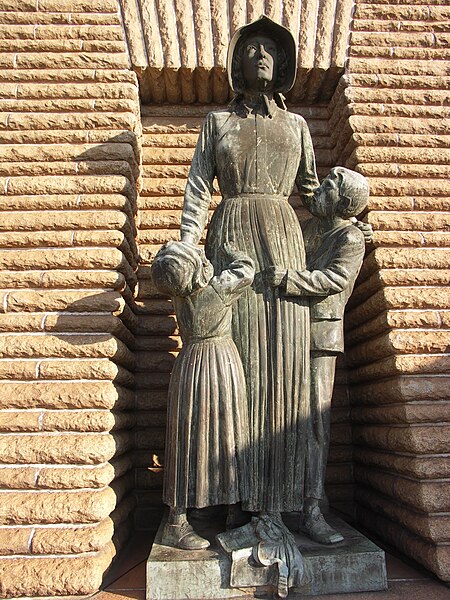 File:South Africa-Voortrekker Monument-Woman and Children01.jpg