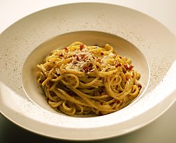 Spaghetti alla Carbonara (cropped).jpg