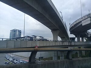 Sri Damansara Sentral MRT Station 1.jpg