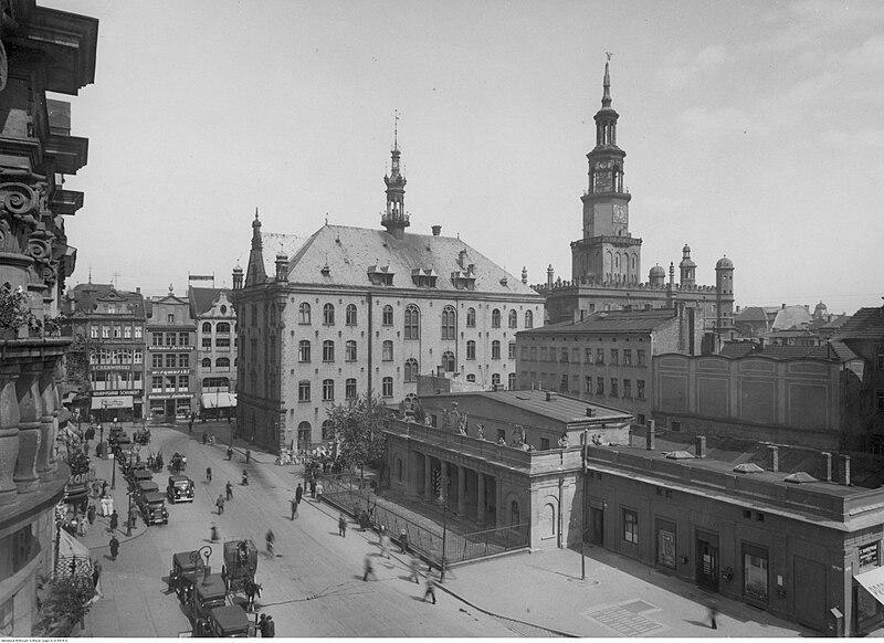 File:Stary Rynek w Poznaniu 1934.jpg