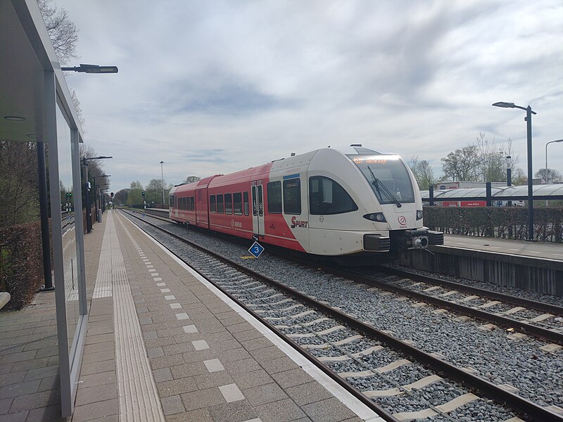 File:Station Lichtenvoorde-Groenlo (2024)-2.jpg