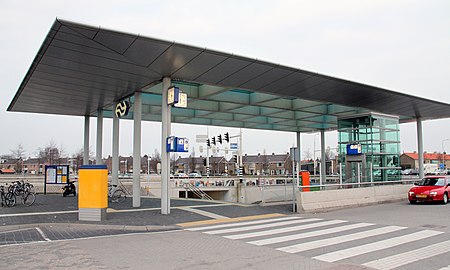 Station Uitgeest voorplein