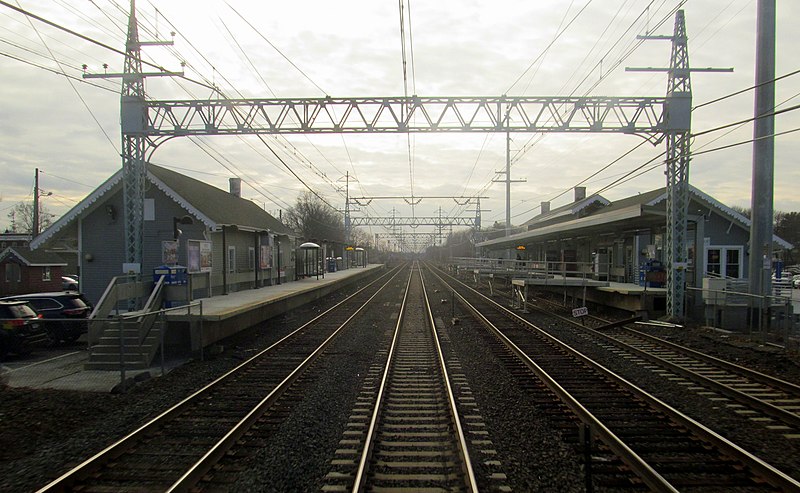 File:Stratford station from Amtrak train, January 2016.JPG