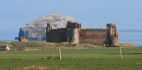 Tantallon Castle, seat of the "Red Douglases" 1389−1699