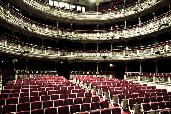 Театр марии. Teatro Maria Guerrero. Teatro Florencio Sánchez фото. Melatessa и Teatro. Leonardo ve Maria Teatro.