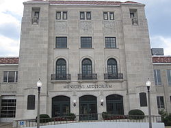 Texarkana Municipal Auditorium IMG 67413.jpg