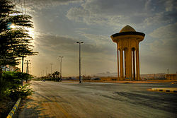 The Main Street in Al-Muzahimiyah (HDR) (3312344154).jpg