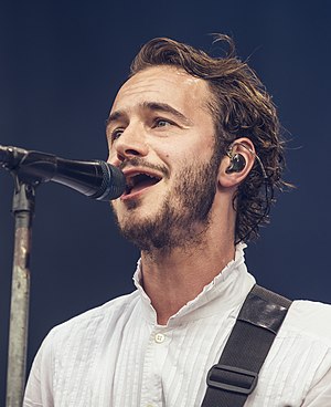 Smith performing in 2018