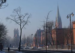 Toruń, pl. św. Katarzyny zimą.jpg