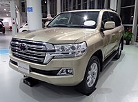 Toyota LAND CRUISER AX «G таңдау» (CBA-URJ202W-GNTAK-G) front.jpg