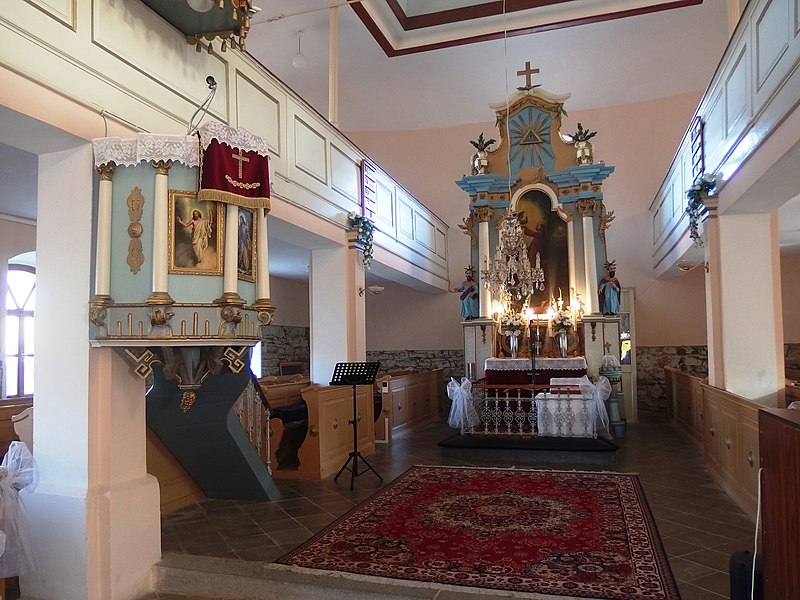 File:Turá Lúka, evanjelický kostol, interiér (3).jpg
