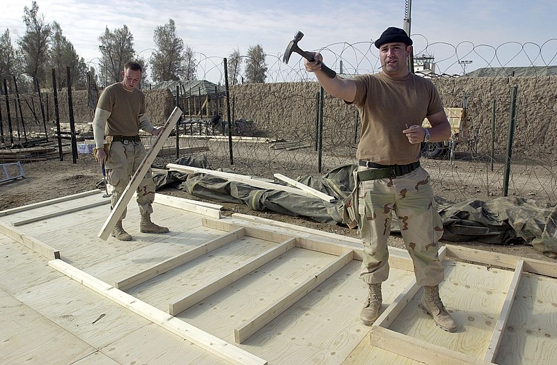 File:US Navy 020115-N-3236B-001 Detainees' Tent.jpg