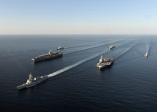 U.S.-French carrier force underway in the Persian Gulf (10 December 2010)
