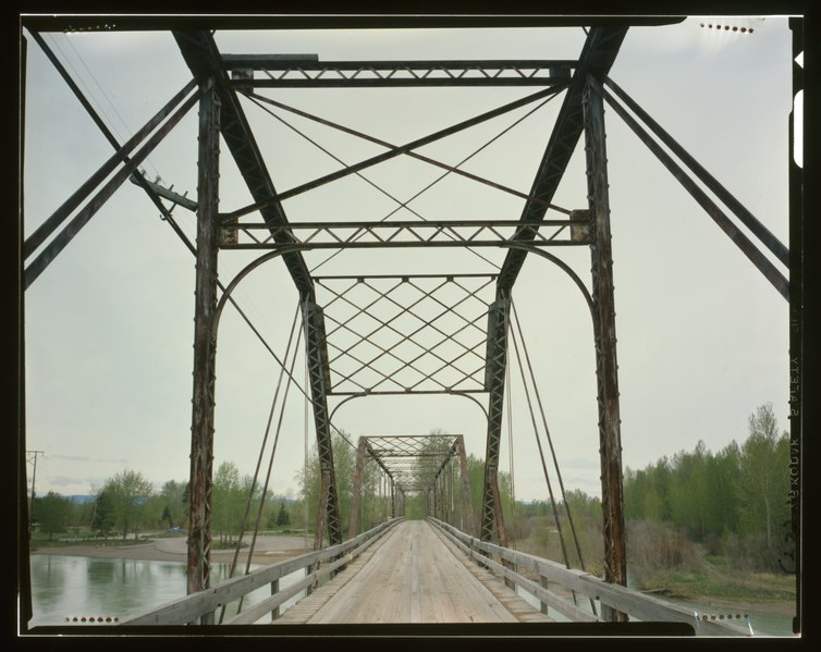 File:VIEW LOOKING NORTHWEST, "BARREL SHOT" FROM EAST TRUSS - Old Steel Bridge, Spanning Flathead River on Steel Bridge Road, Kalispell, Flathead County, MT HAER MONT,15-KALSP.V,1-11 (CT).tif