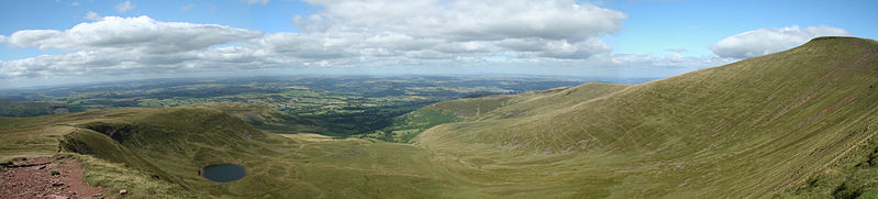 File:View down from Corn Du - Brecon Beacons National Park - Wales UK.jpg