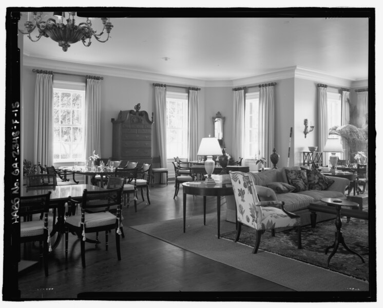 File:View of Ford Mansion's living room looking towards rear of house; scale is in back of room - Richmond Hill Plantation, Ford Mansion, East of Richmond Hill on Ford Neck Road, Richmond HABS GA-2348-F-15.tif