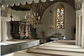 Fil:Vrena kyrka kyrkorum aug 2010.jpg