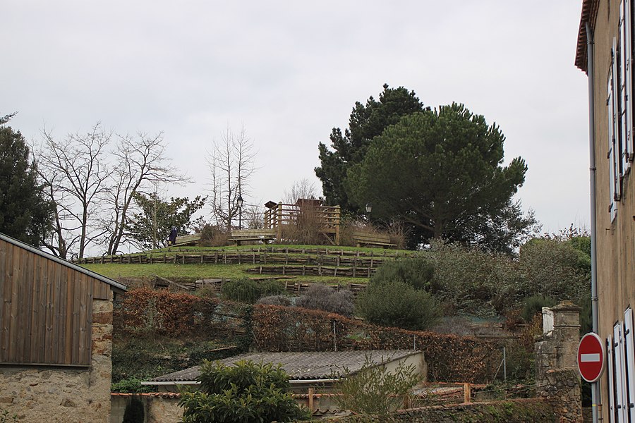 Montfaucon-Montigné page banner