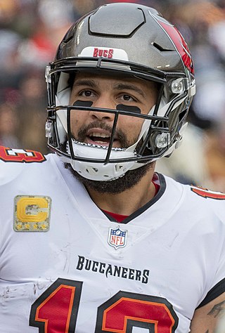 <span class="mw-page-title-main">Mike Evans (wide receiver)</span> American football player (born 1993)