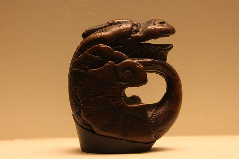 File:WLA vanda Coiled dragon.jpg