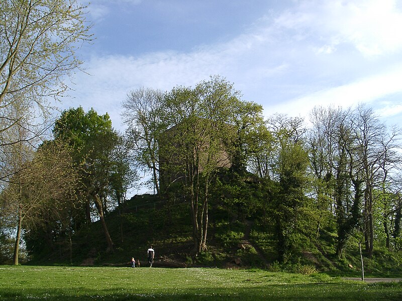 File:Wassenberg Burg 1.jpg