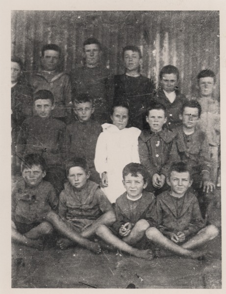 File:West Toodyay school children circa 1900.tif