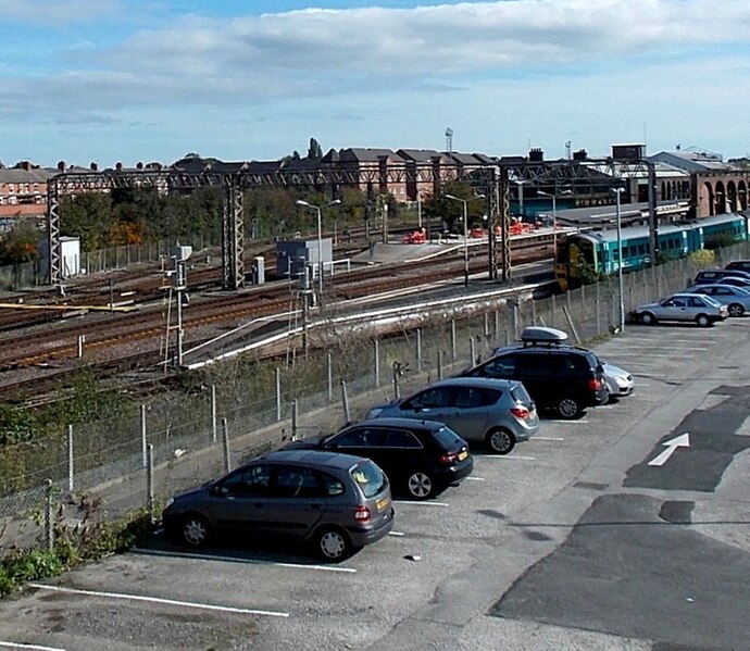 File:Western end of Chester railway station - geograph.org.uk - 4138698.jpg