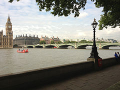 Westminster bridge from St Thomas'.jpg