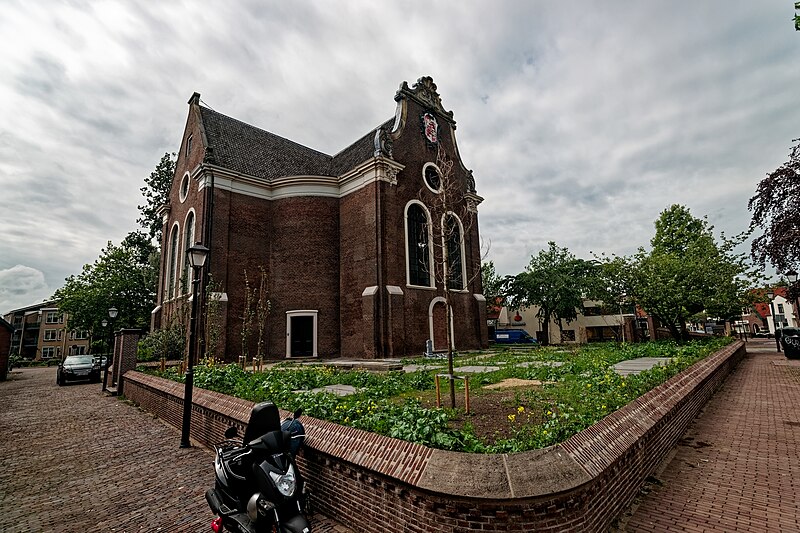 File:Westzaan - Kerkbuurt - Torenstraat - View West on Protestant Church 1740.jpg