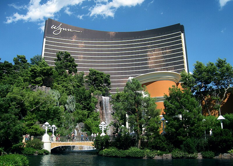 Louis Vuitton Opens Its Doors at Wynn Las Vegas