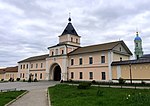 Puertas sagradas (del sur) - ahora la entrada principal al monasterio.jpg