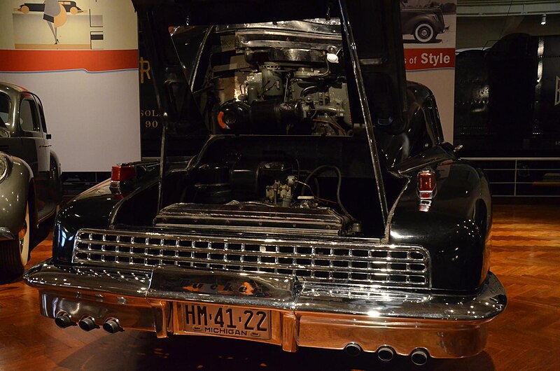 File:1948 Tucker 48 - The Henry Ford - Engines Exposed Exhibit 2-22-2016 (6) (32033800311).jpg