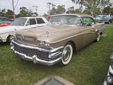 Buick Roadmaster (1958). General Motors zweite Generation von Panoramascheiben hielt sich nur ein Jahr
