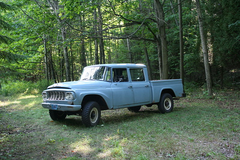 File:1961 International C-120 4x4.JPG