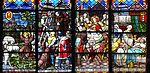 Glas-in-loodramen (v.l.n.r. Paschalis Baylon, martelaren van Gorcum, laatste avondmaal, mirakel van Amsterdam)