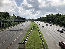 I-95/I-495 northbound in Morningside 2019-07-05 09 56 55 View north along Interstate 95 and Interstate 495 (Capital Beltway) from the overpass for Auth Road in Morningside, Prince George's County, Maryland.jpg