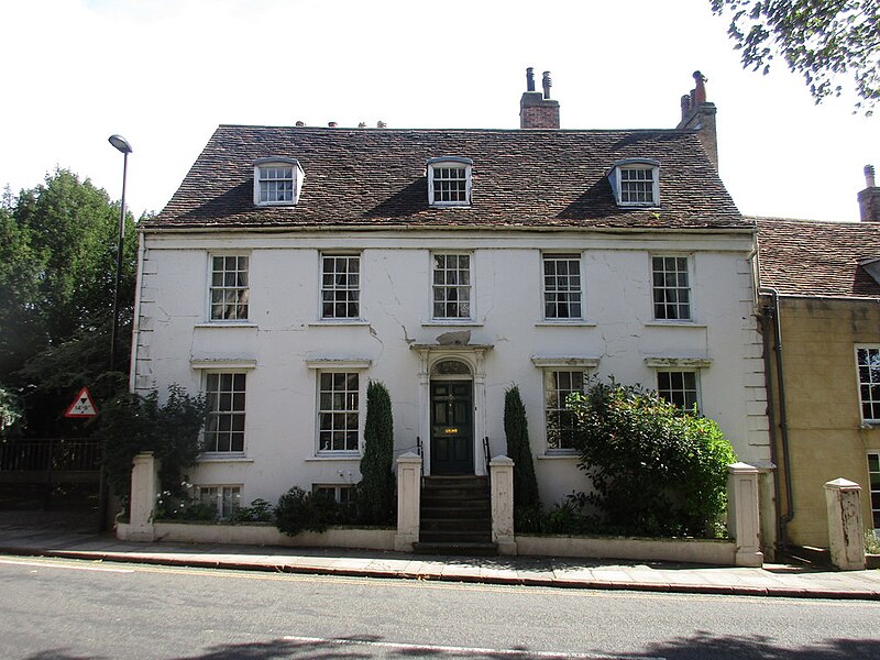 File:3 Minster Yard - geograph.org.uk - 5087096.jpg