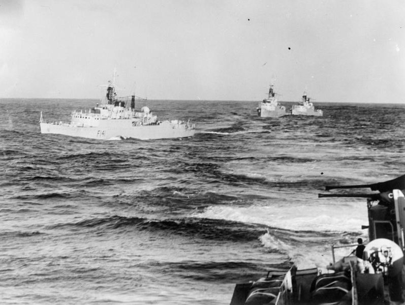 File:6th Frigate Sqn, 1960 (IWM).jpg