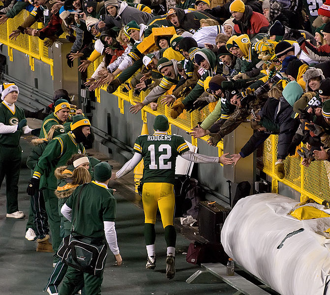 File:Aaron Rodgers - January 2, 2011 4.jpg