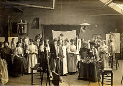 Académie Vitti, 1900.jpg