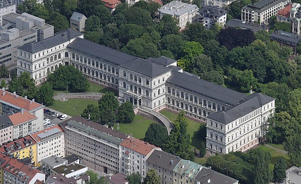 Aerial image of the Academy of Fine Arts Munich