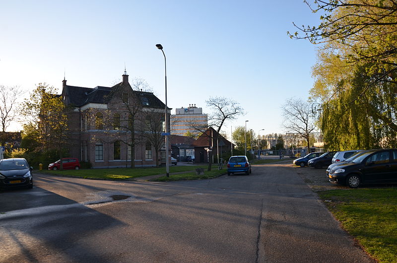 File:Agnetapark Delft 2015 2.JPG